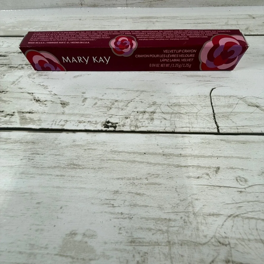 Mary Kay Velvet‎ Lip Crayon Pink Rose 208942 Matte Lip Color 0.04 oz NIB